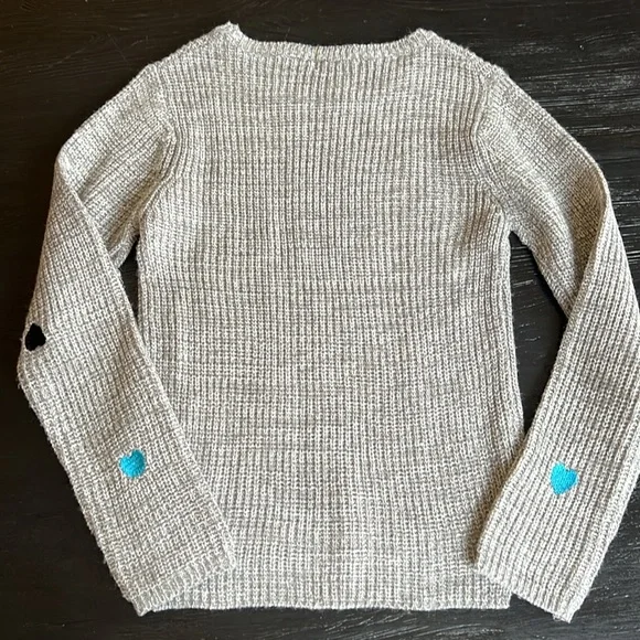 Heart Sweater - Picture 4 of 4